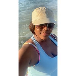 Meet your Posher, Yakiyah